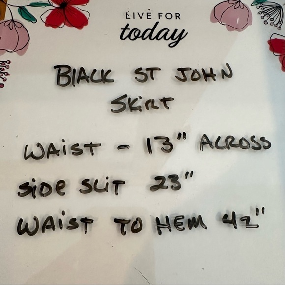 Classic St John Santana knit black maxi skirt in size 2 - Picture 6 of 7